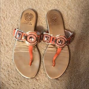 Vince Camuto flip flops